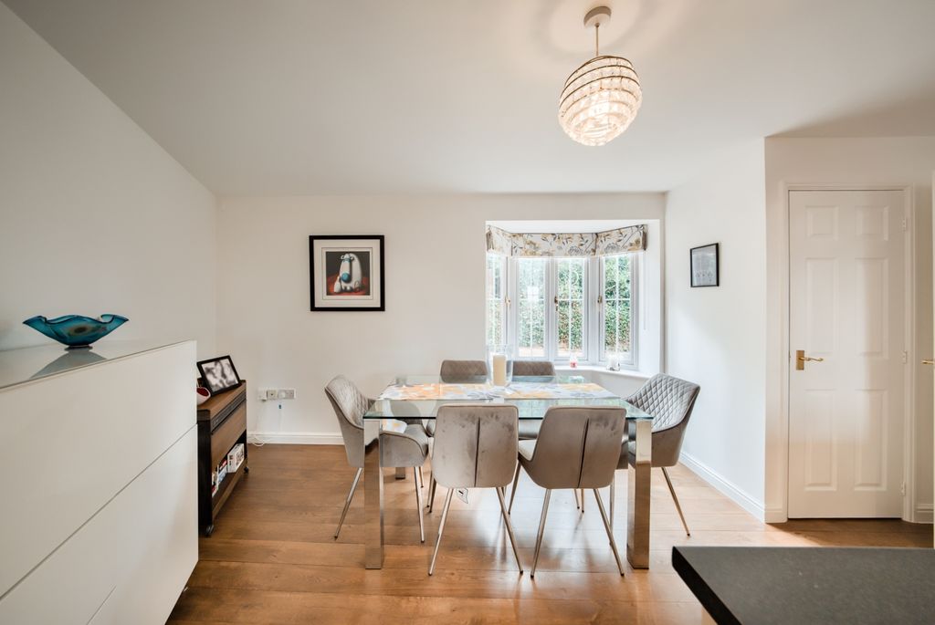 Property photo 3 of 18 Xh2A6102-Hdr(3)
