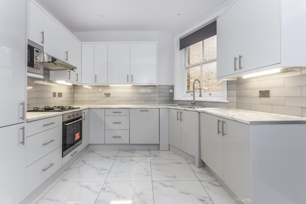 Property photo 3 of 12 Photo 9