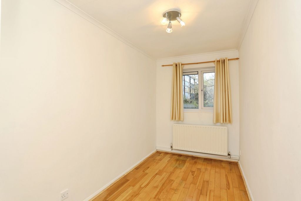 Property photo 3 of 40 Pbox-Img.Jpg