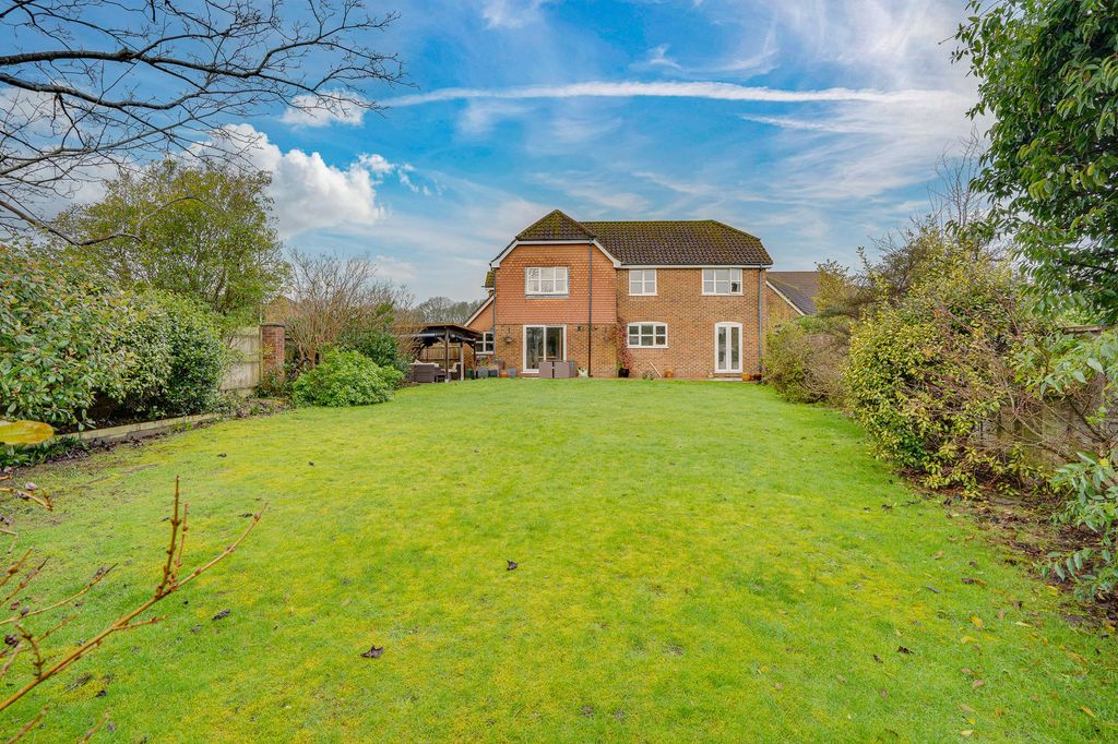 Property photo 3 of 26