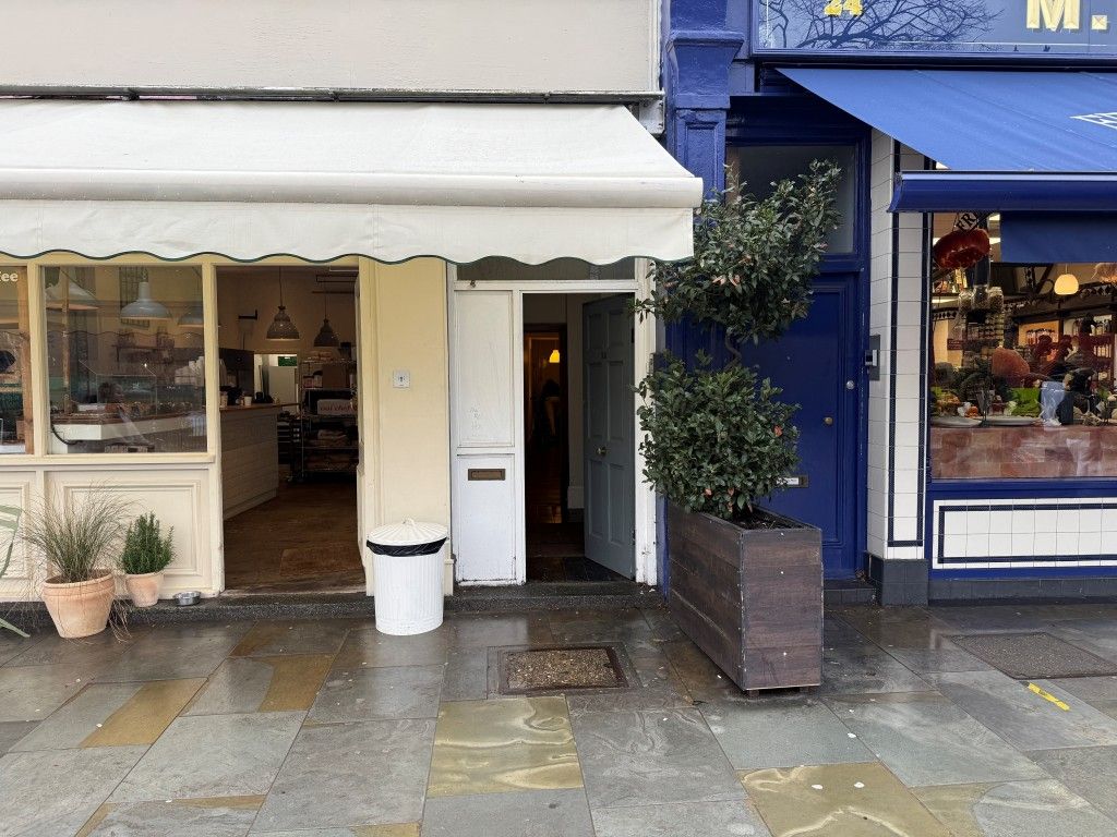 Property photo 2 of 7 Doorway With Access From Front Of 25 The Pavement