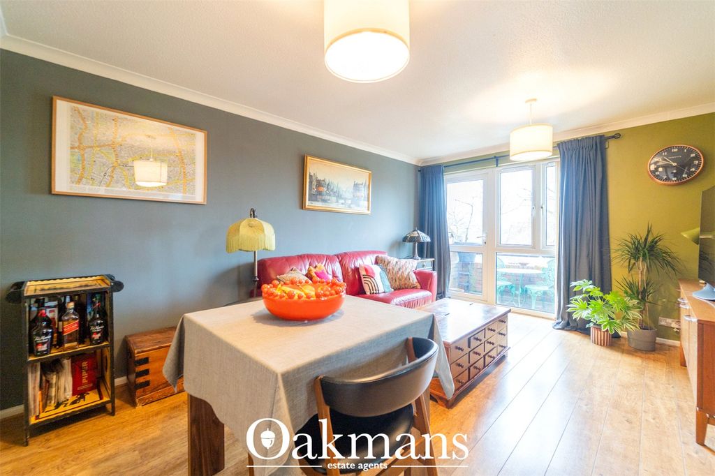 Property photo 3 of 21 Picture No. 17