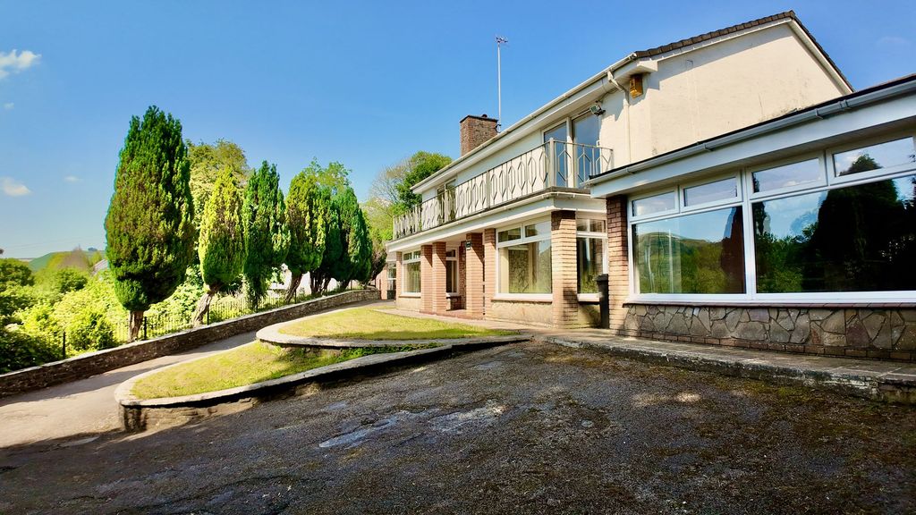 Additional image 10 of 4 bed detached house for salePriscilla Terrace, Trelewis CF46