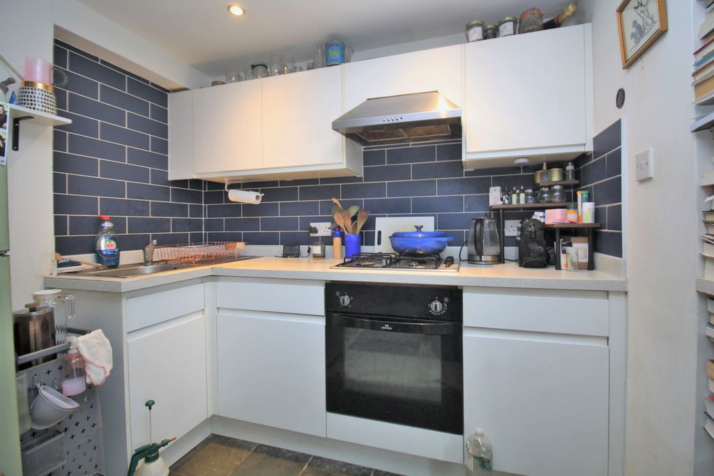 Property photo 2 of 11 53