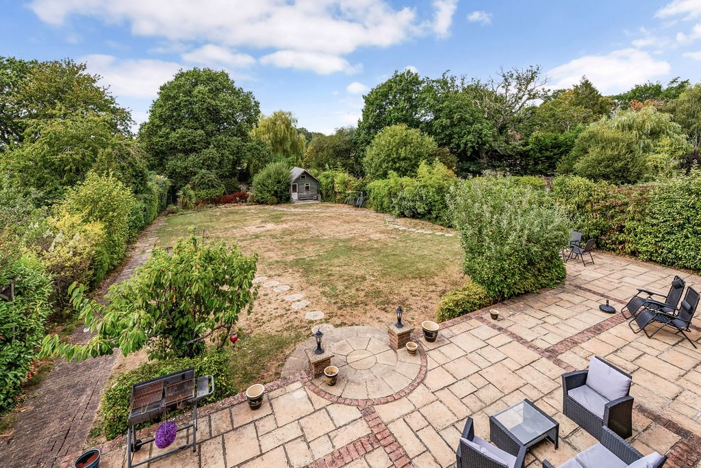 Property photo 3 of 32