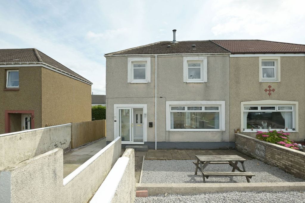 Property photo 1 of 32