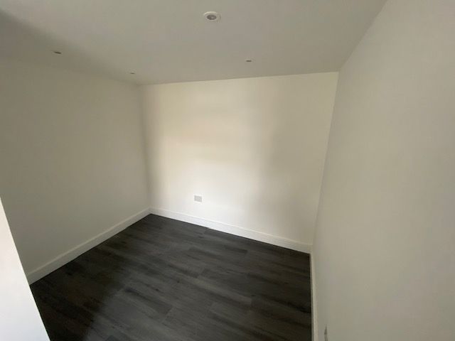 Property photo 2 of 5 Bedroom 1