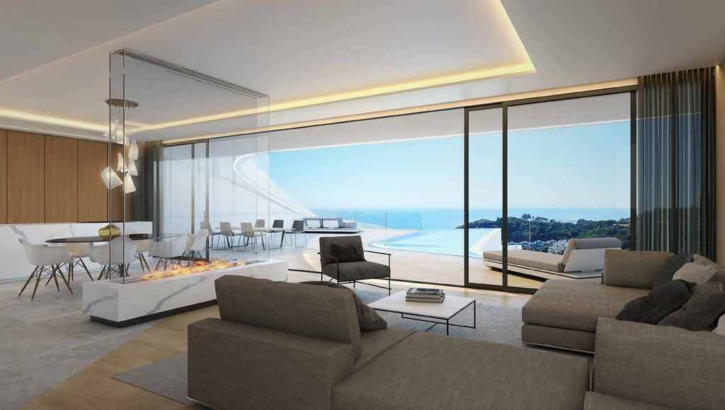 Property photo 2 of 43