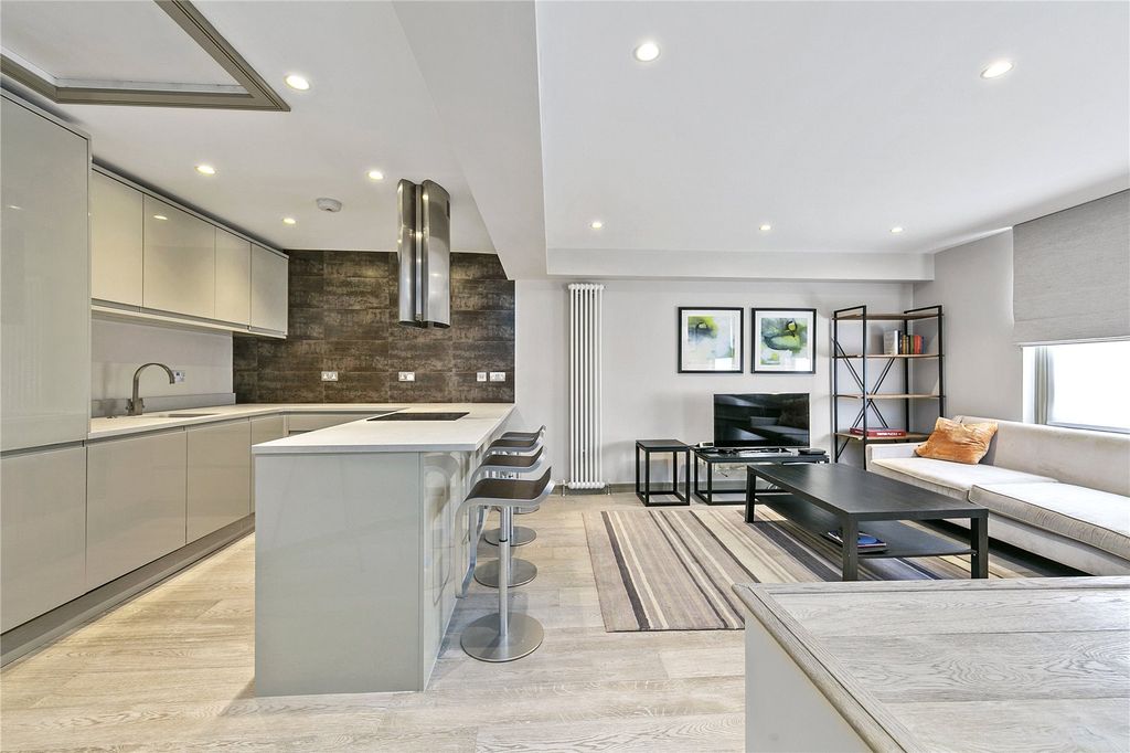 Property photo 1 of 13 Picture No. 02