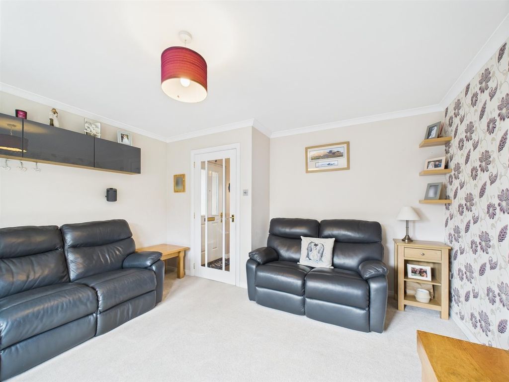 Property photo 3 of 21 Cam01486G0-Pr0798-Still004.Jpg