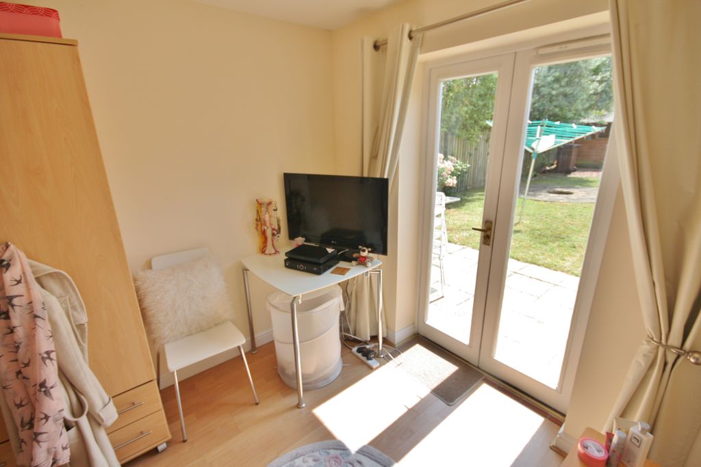 Property photo 3 of 11