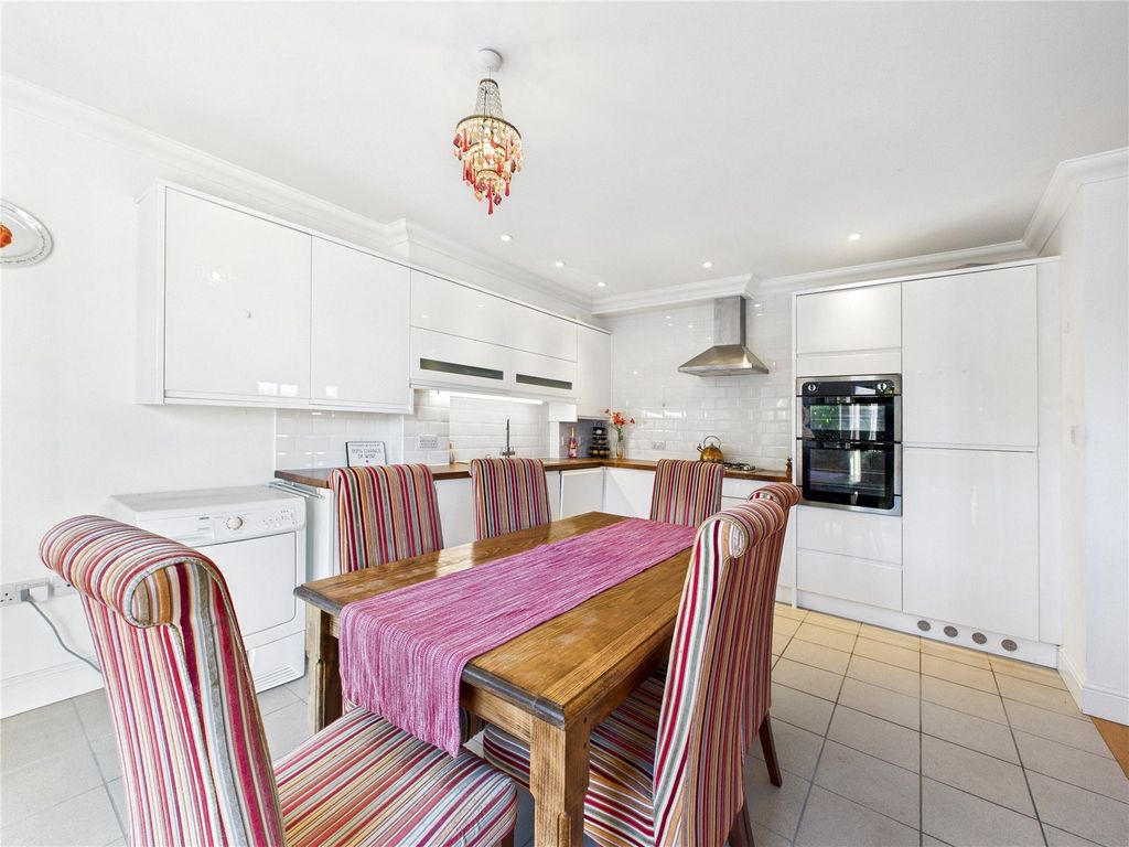 Property photo 3 of 10 3 - Picture No. 03