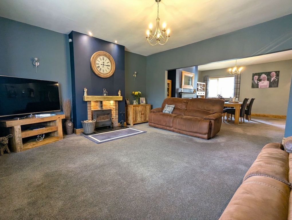 Property photo 2 of 25 Photograph 6