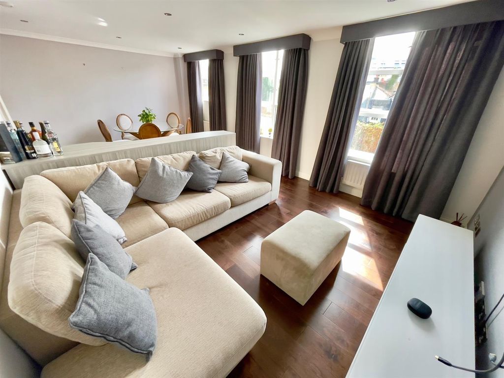 Property photo 2 of 8 Reception Room