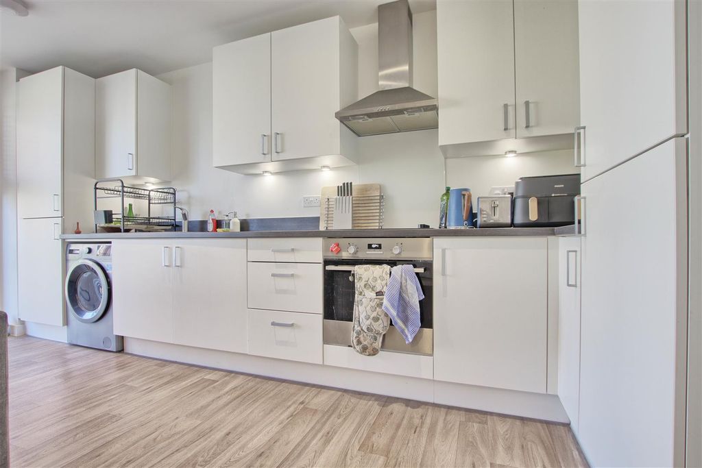 Property photo 2 of 16 Kitchen.Jpg