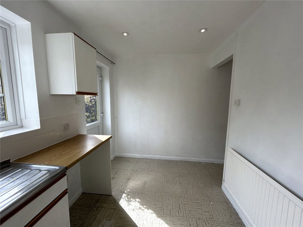 Property photo 3 of 11 Picture No. 10