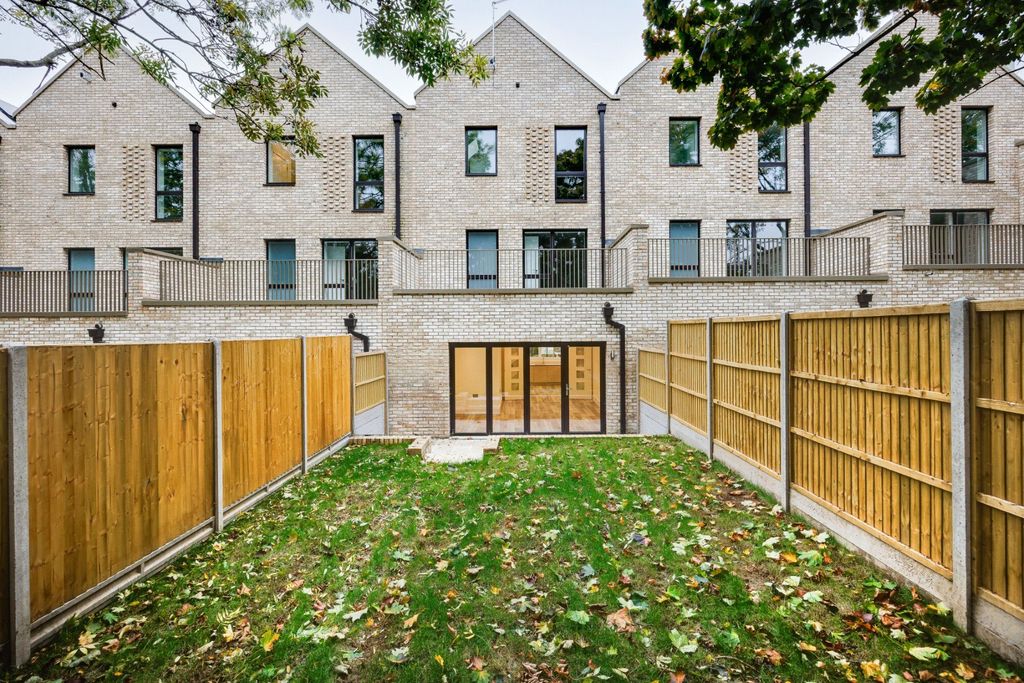 Property photo 2 of 15 Picture No. 06