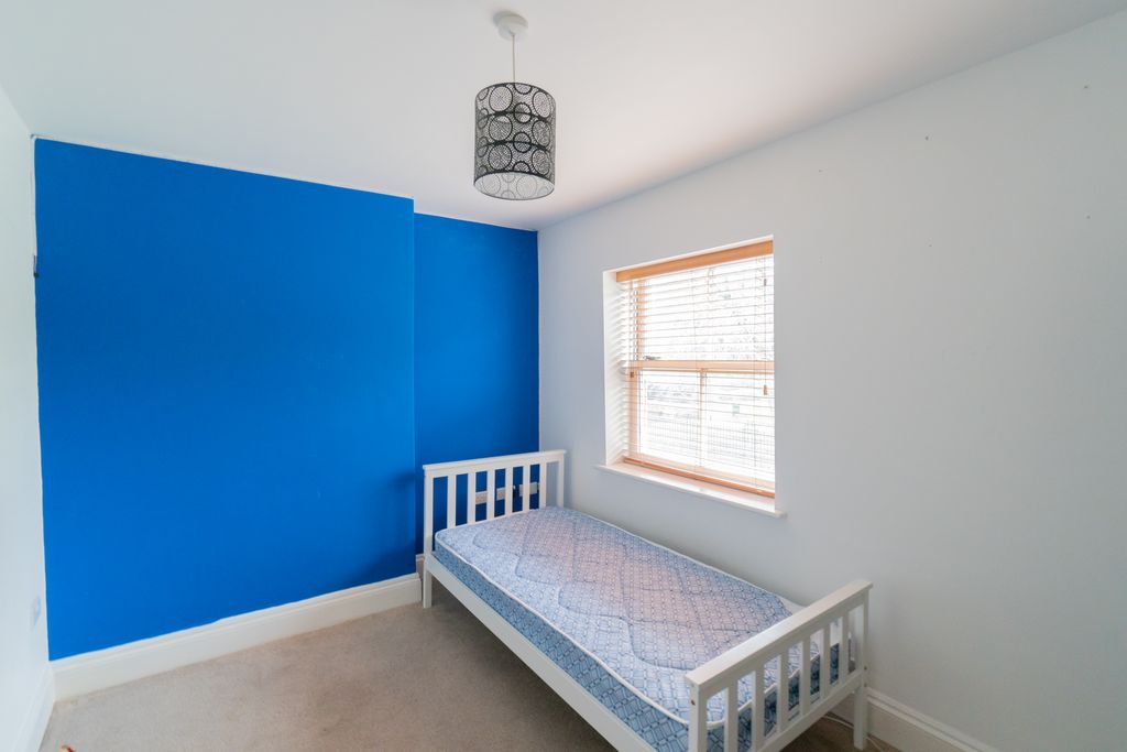 Property photo 3 of 5 Photo 03