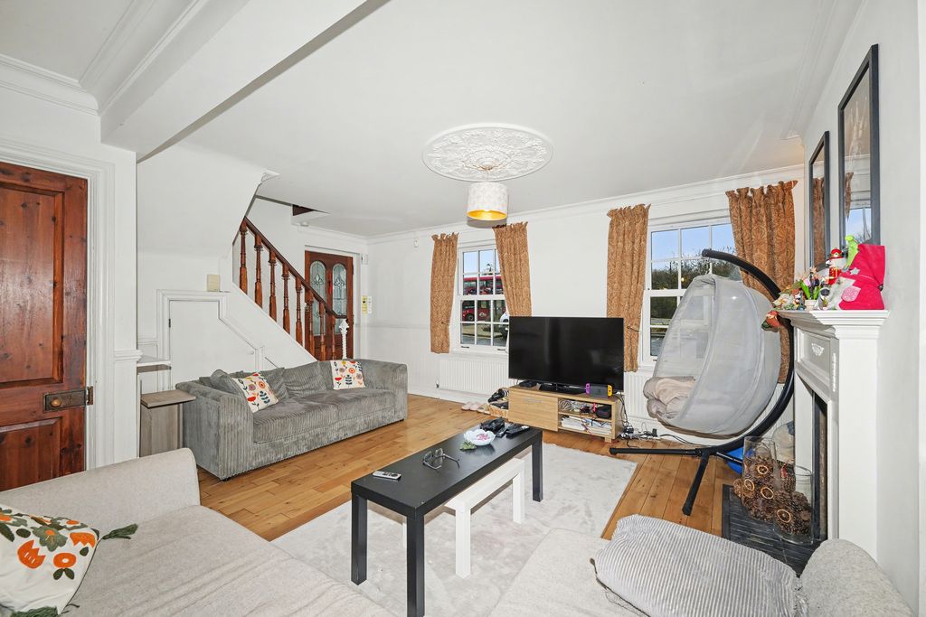 Property photo 3 of 12