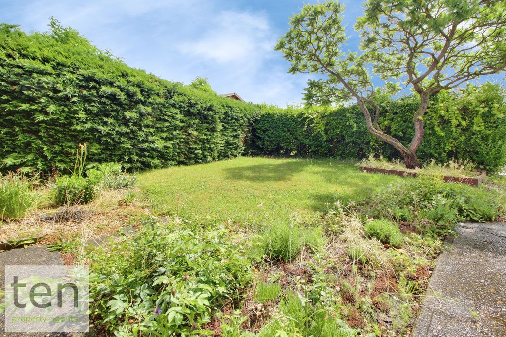 Property photo 2 of 13 Photo 6