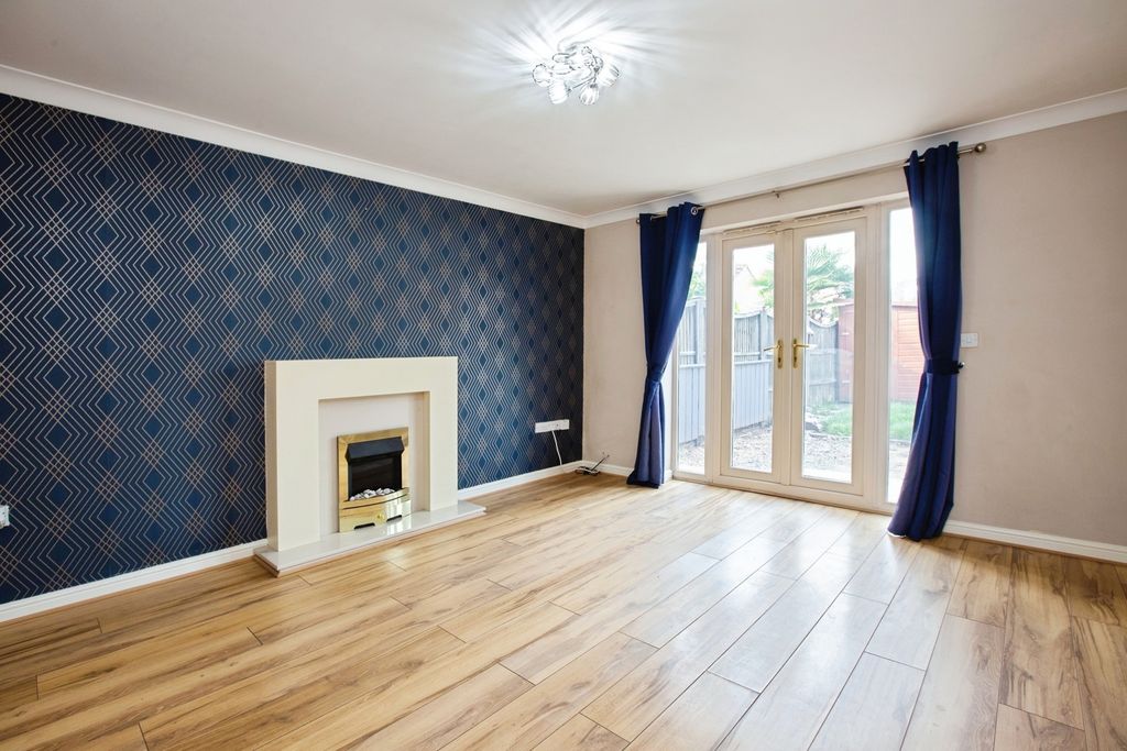Property photo 3 of 15 Pbox-Img.Jpg