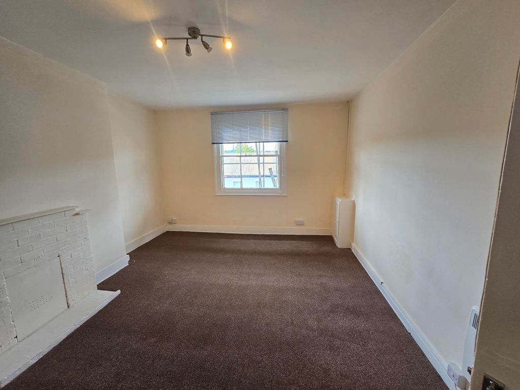 Property photo 2 of 4 Gallery