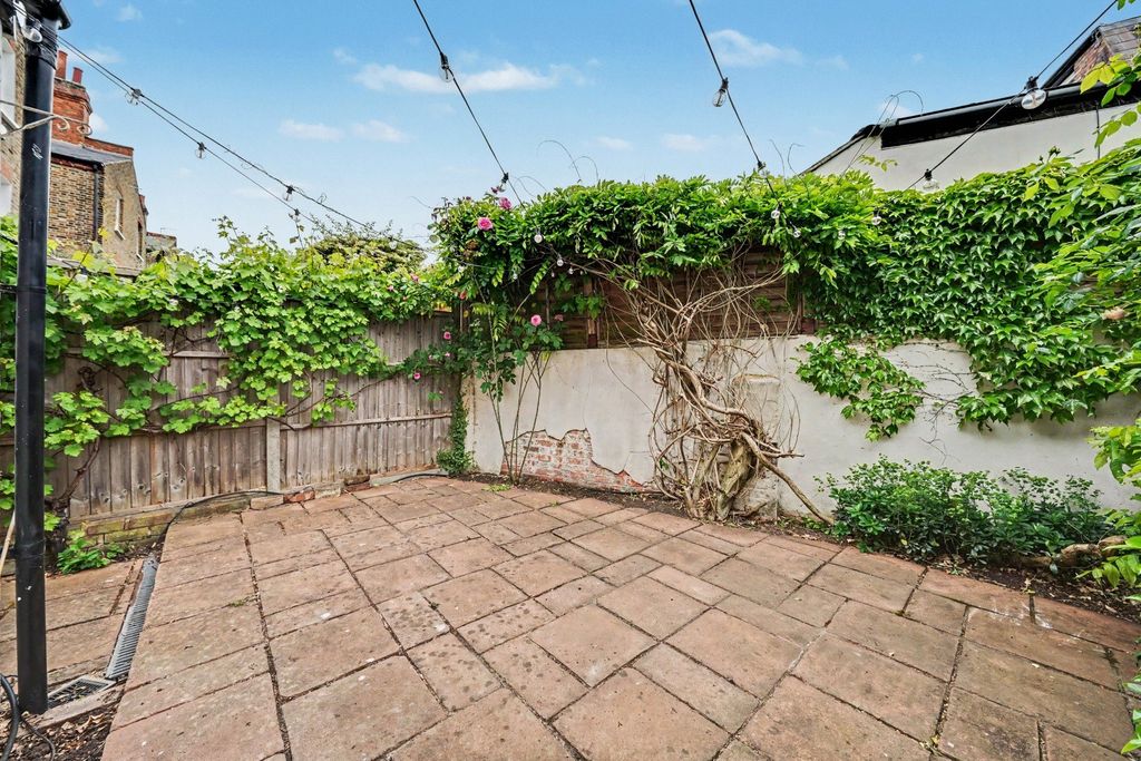 Property photo 3 of 9 Picture No. 10