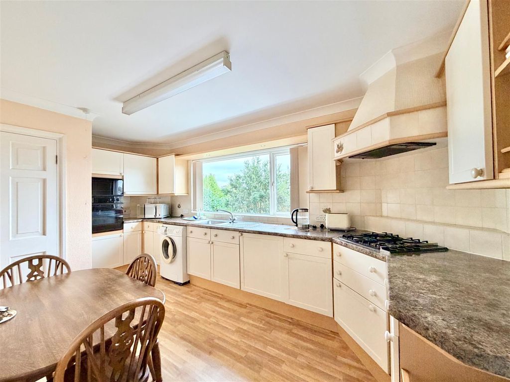 Property photo 3 of 19 Img_2311.Jpeg