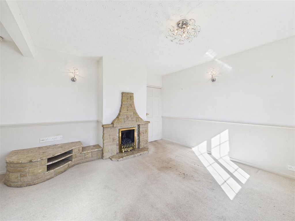 Property photo 3 of 21 Cam05476G0-Pr0157-Still014.Jpg