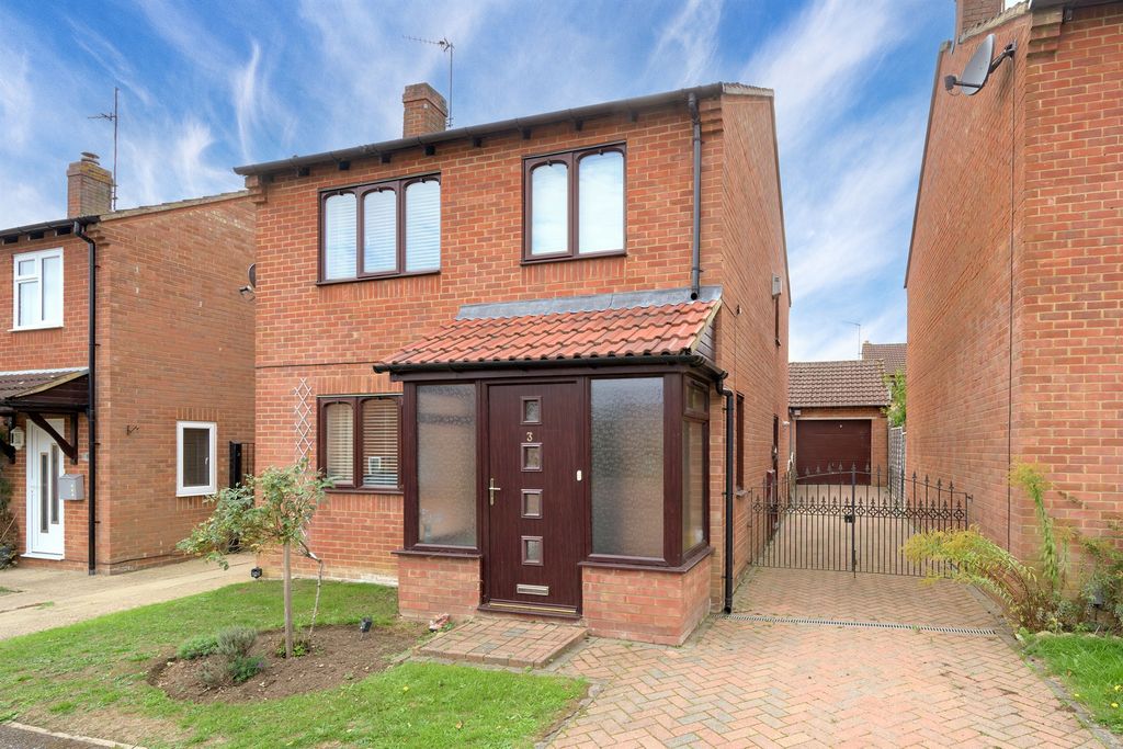 Property photo 1 of 8