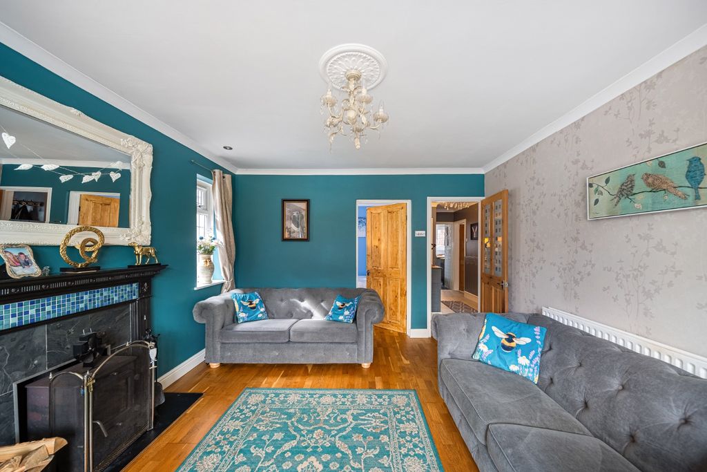 Property photo 3 of 20 4066545