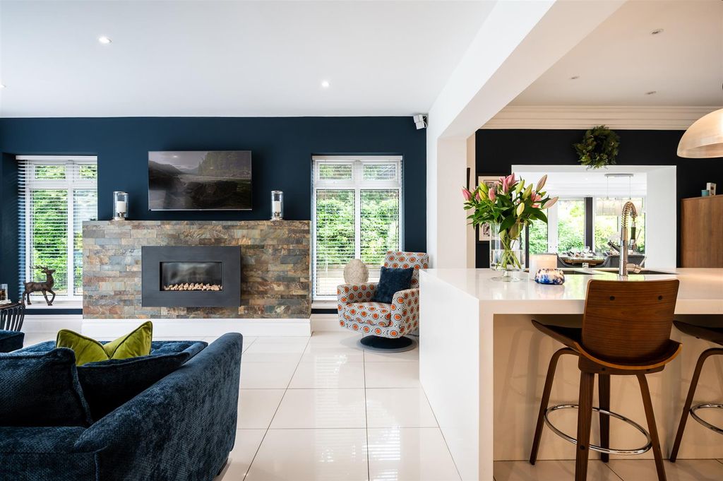 Additional image 15 of 5 bed detached house for saleDore Road, Sheffield S17