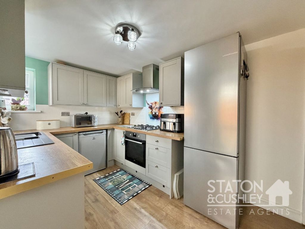 Property photo 3 of 27