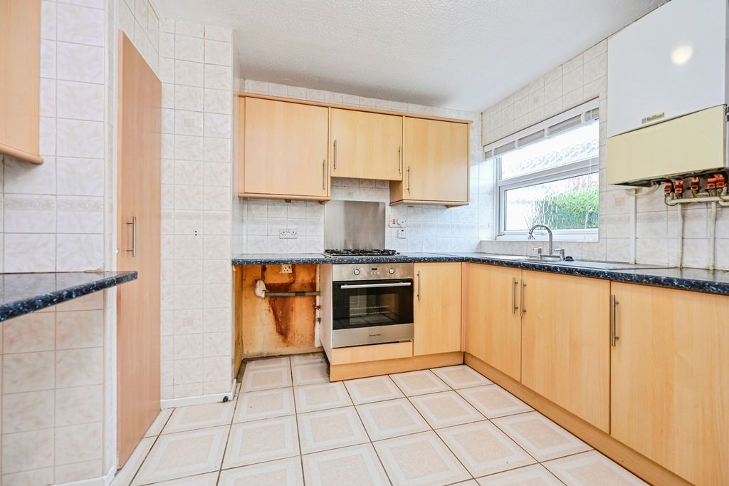 Property photo 3 of 15 Pbox-Img.Jpg