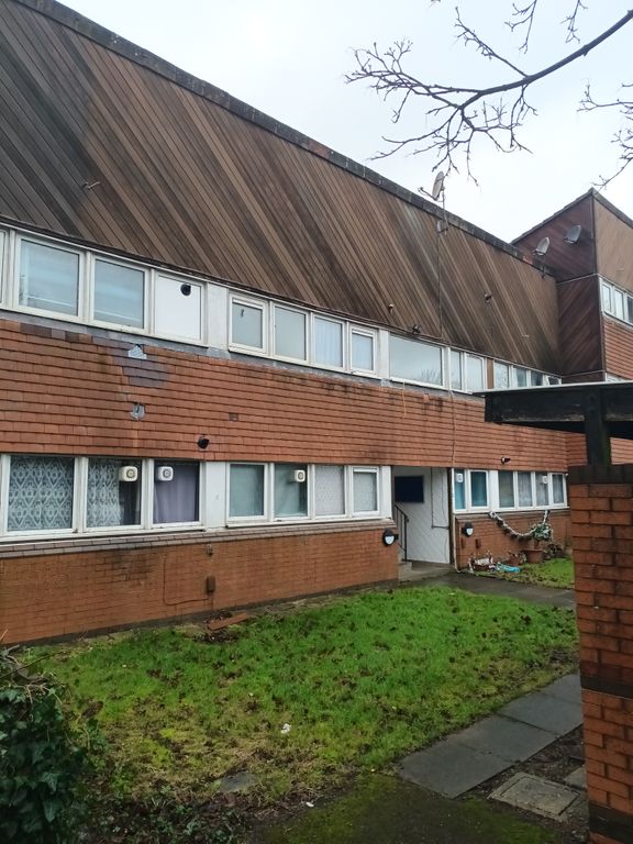 Property photo 1 of 7 Front Of Block