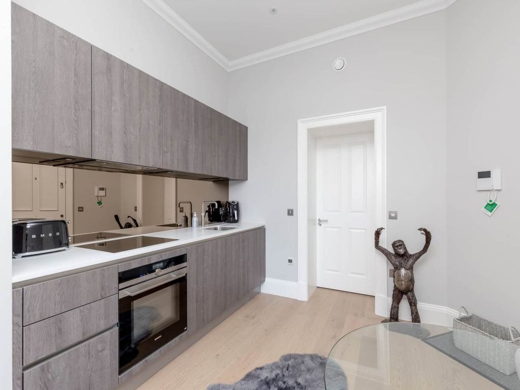 Property photo 3 of 11 03