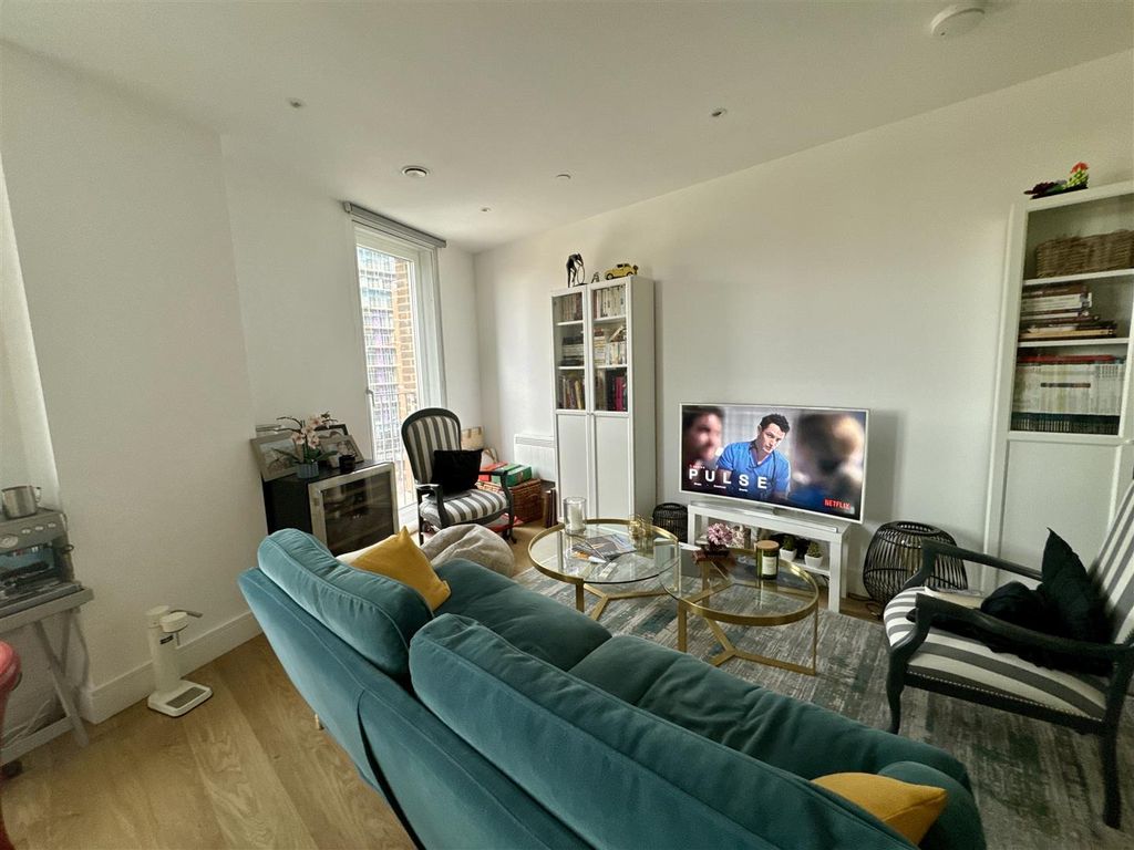Property photo 2 of 7 Living Room.Jpg