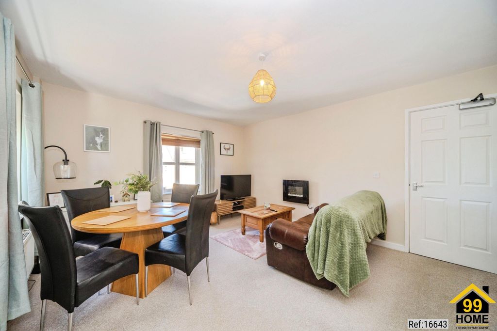 Additional image 4 of 2 bed flat for saleCharterhouse Close, Brackley NN13