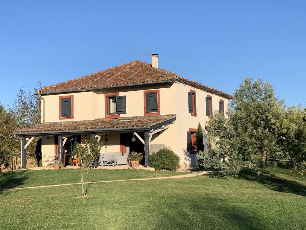 Property photo 1 of 36