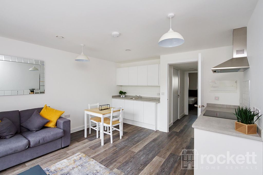 Property photo 3 of 16 16_Marshbox_Gwi_0720