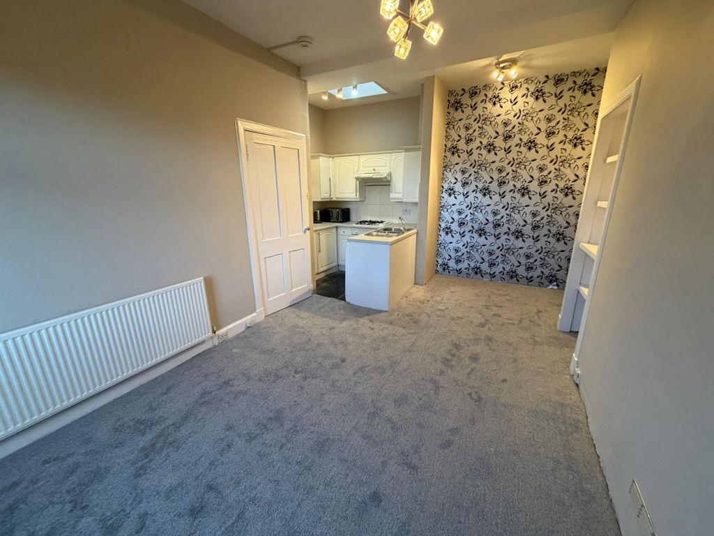 Property photo 2 of 8 Photo 2