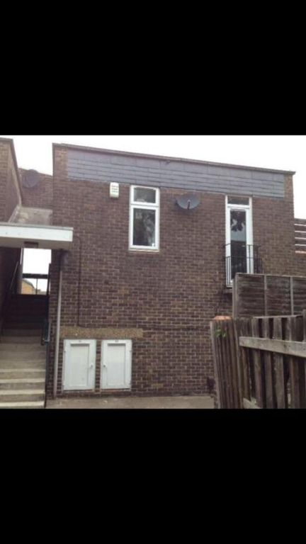Property photo 2 of 21