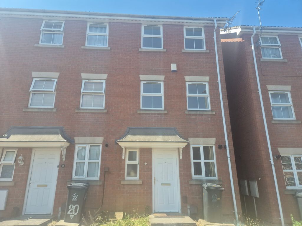 Property photo 1 of 11