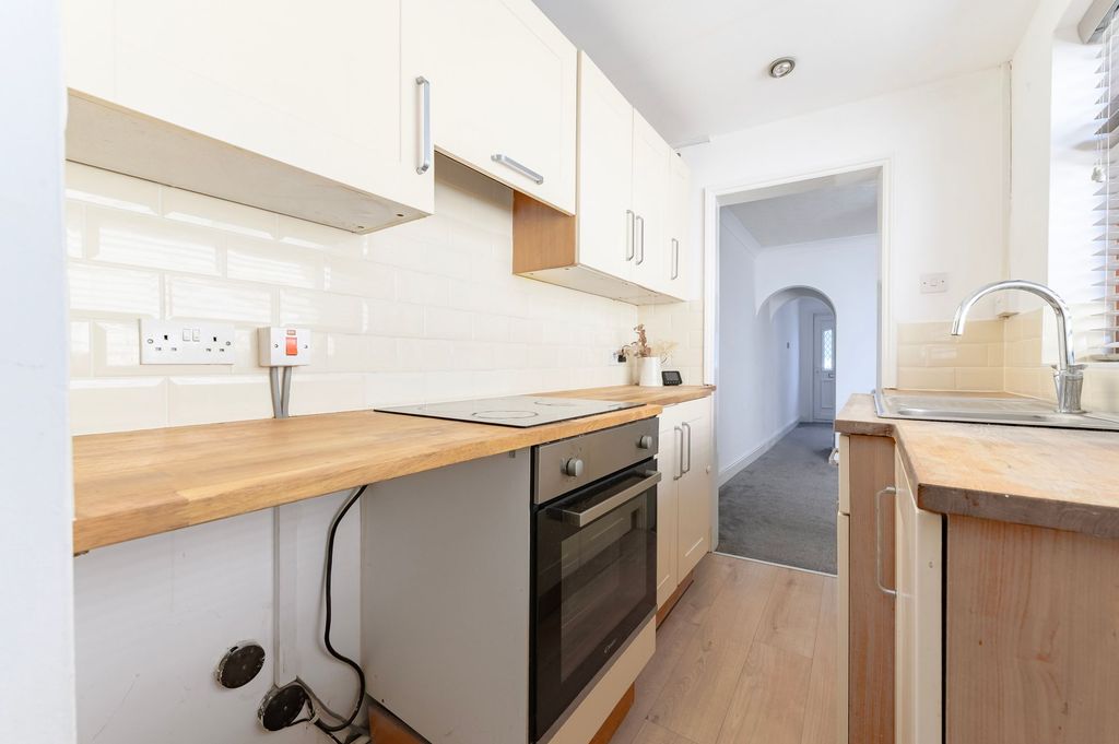 Property photo 3 of 14