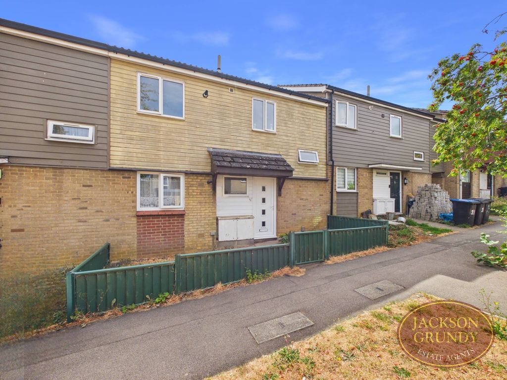 Property photo 1 of 12 Great Holme Court