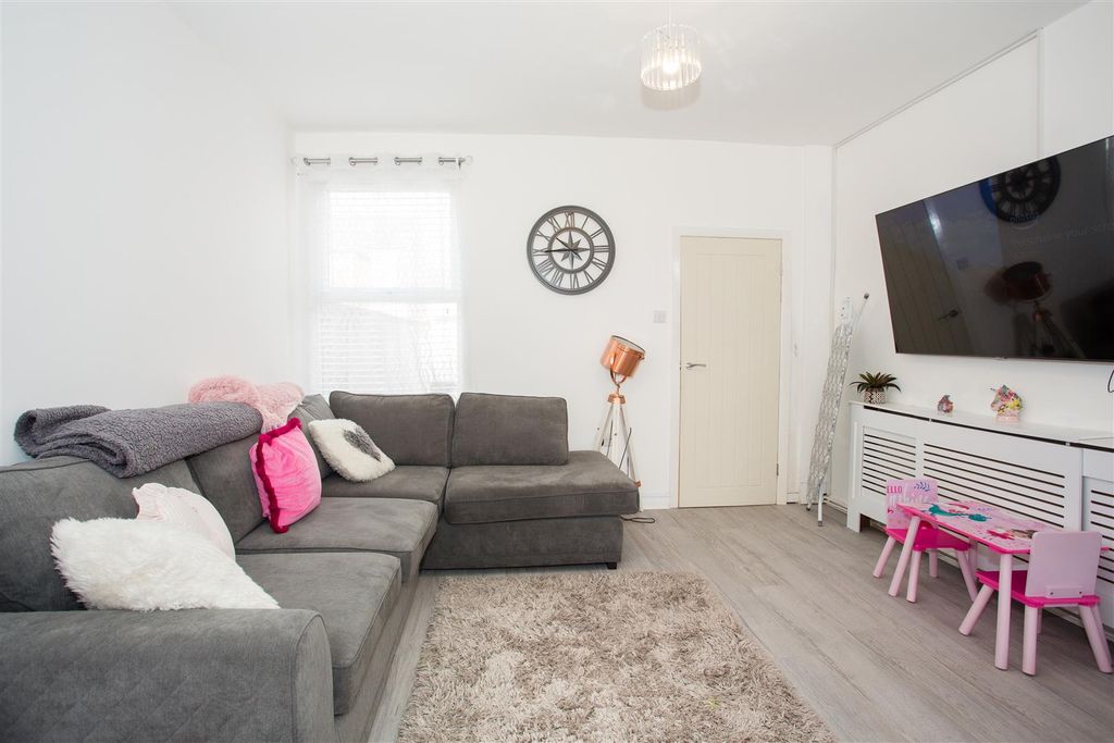 Property photo 2 of 24 Reception Room 2