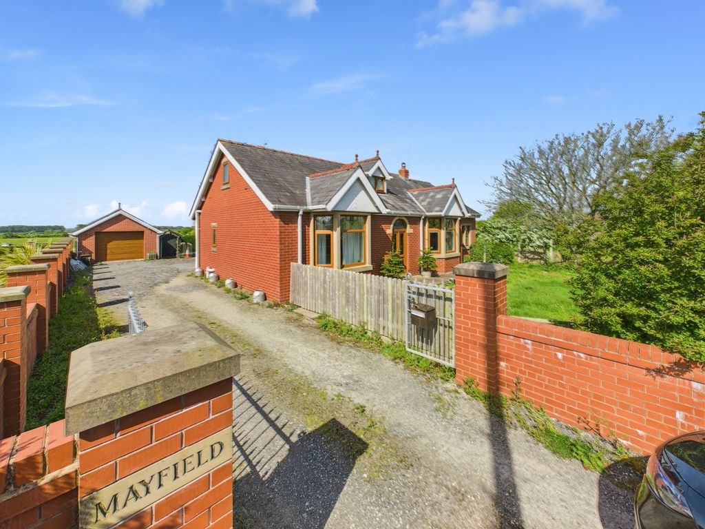 Property photo 2 of 25