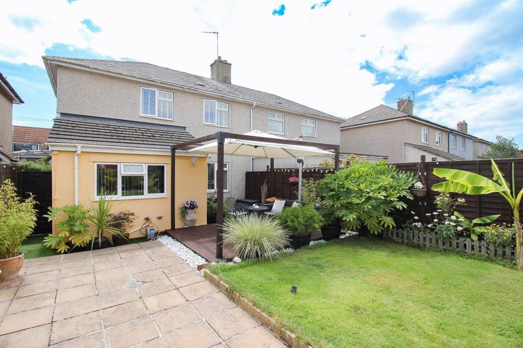 Property photo 1 of 23
