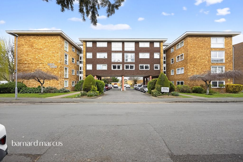 Property photo 1 of 11