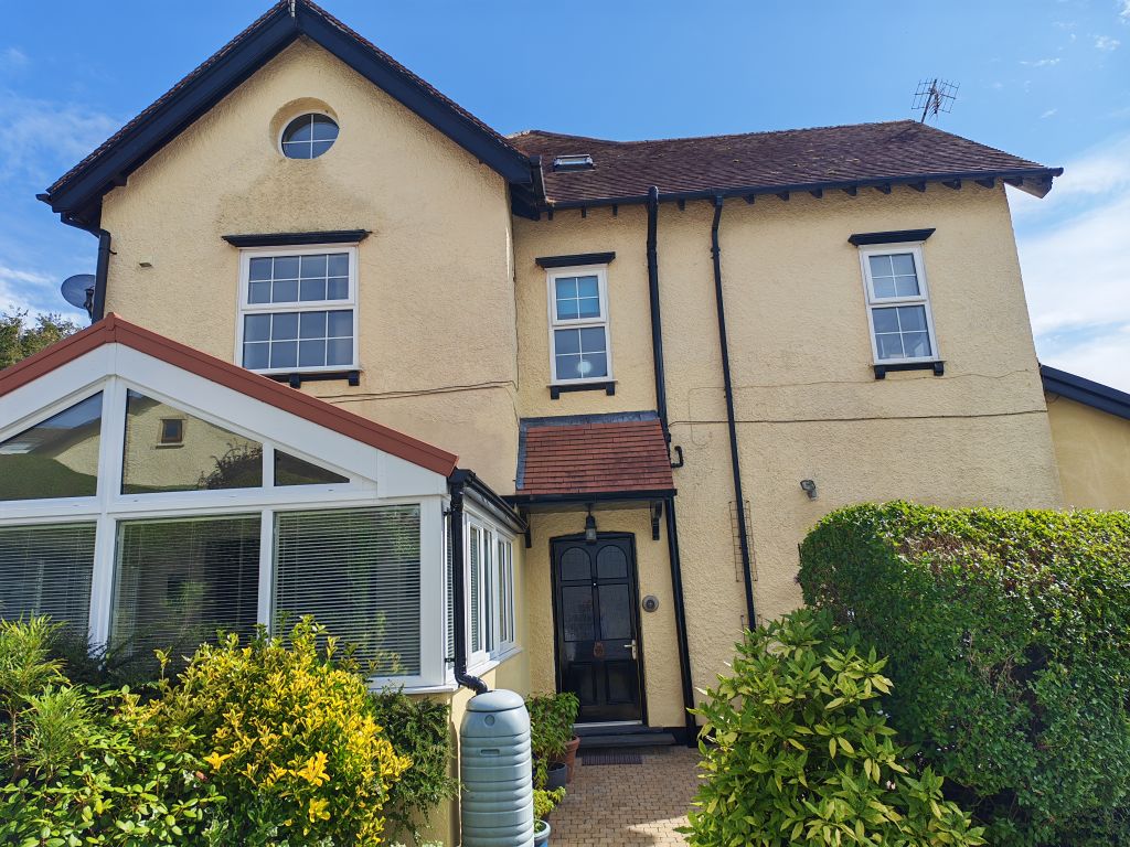 Property photo 1 of 35